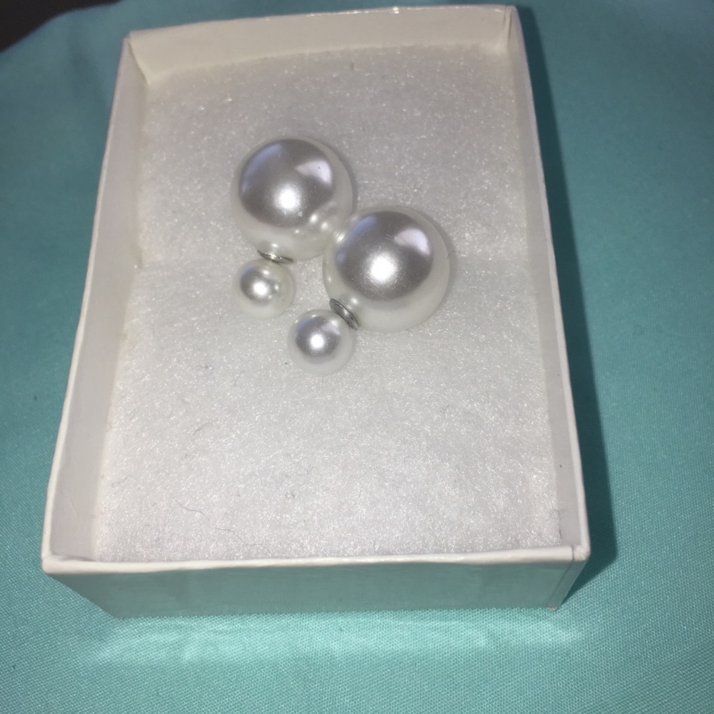 Pearl earrings